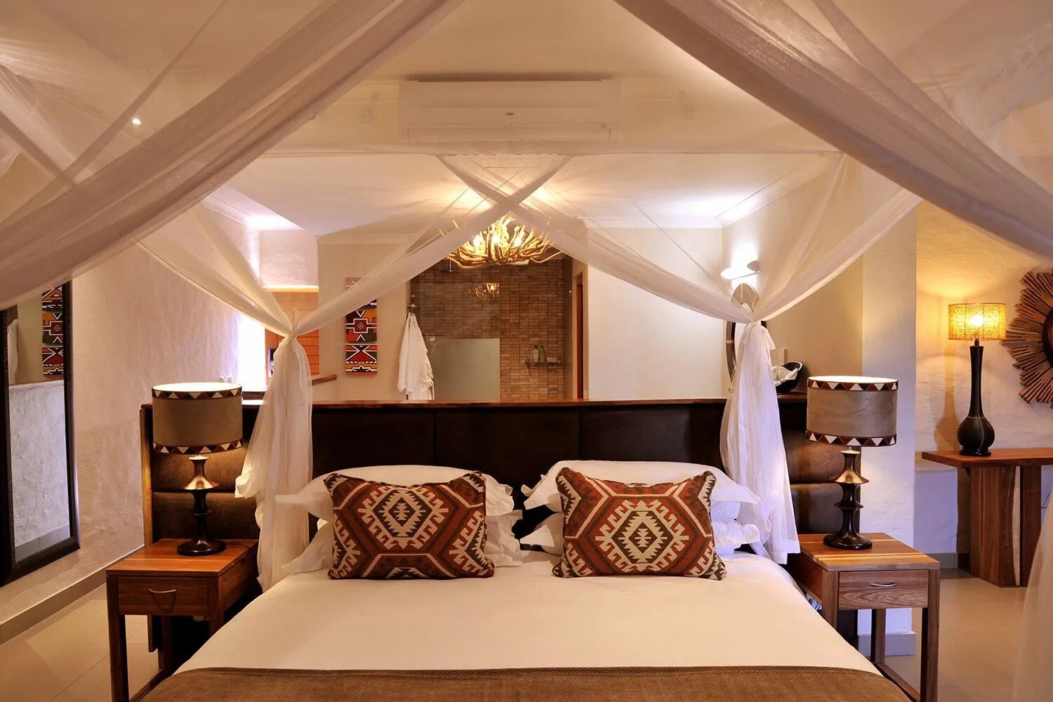 Victoria-Falls-Safari-Club-Room