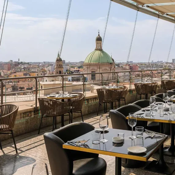 1600-esterni_theroof2