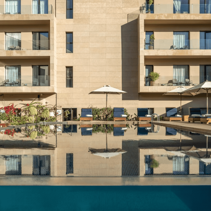 16256-116577-f75638918_4k