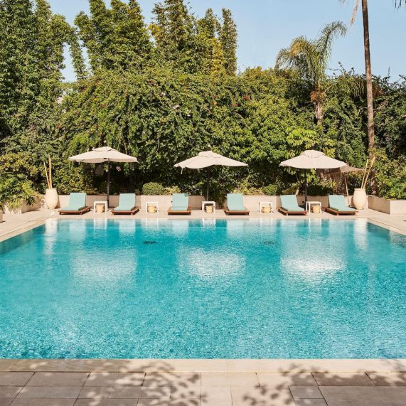 CASAB-P0433-Pool.16x9