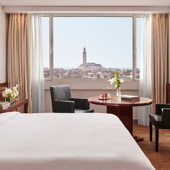 CASAB-P0442-Junior-Suite-Bedroom.16x9