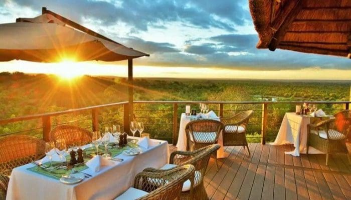 Victoria-Falls-Safari-Club-Restaurant-768x464.jpg