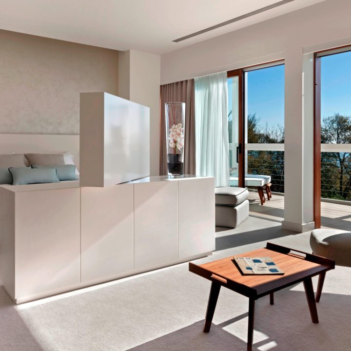 vcejw-suite-0054-hor-clsc